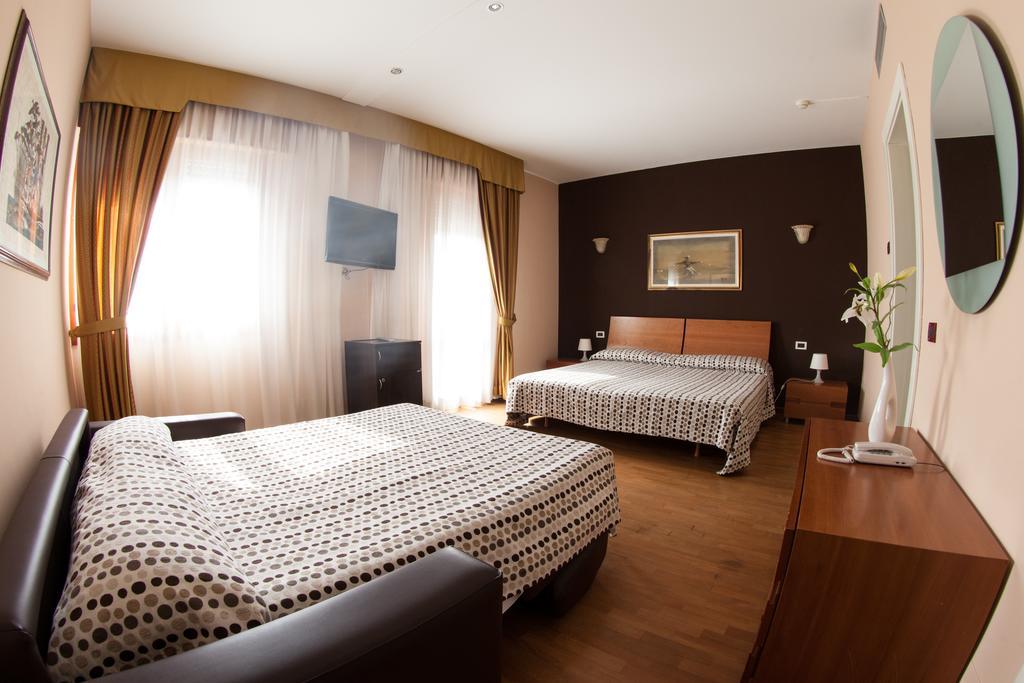 Hotel Master Albignasego Oda fotoğraf